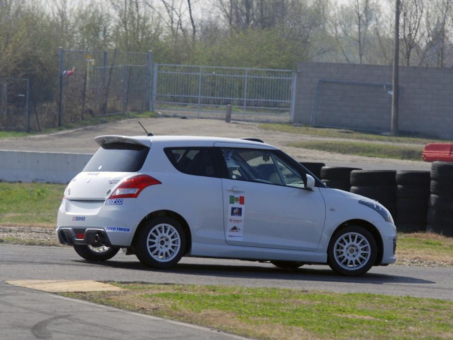  Suzuki Swift Sport Gruppo N 2012 года  (фото 8 из 12)